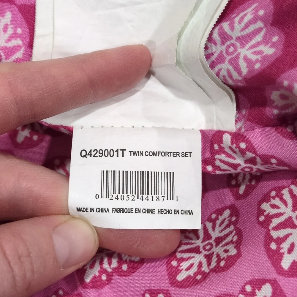 Meghana Twin comforter & standard sham with matching curtains